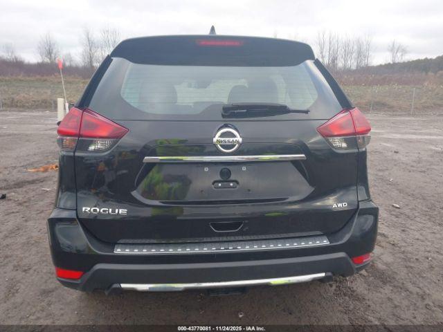 Nissan Rogue S Image 5