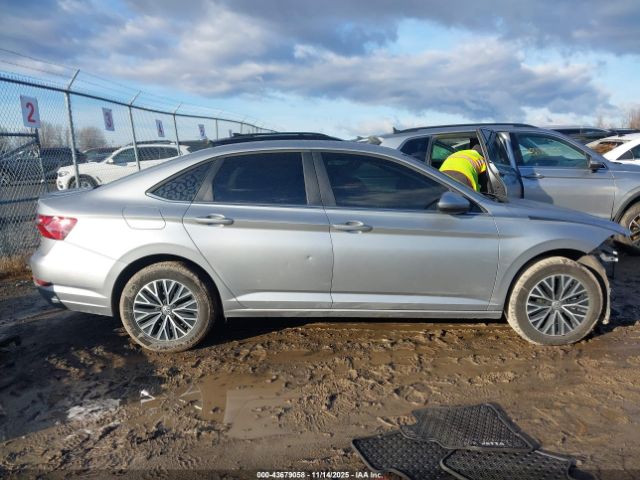 Volkswagen Jetta Image 10