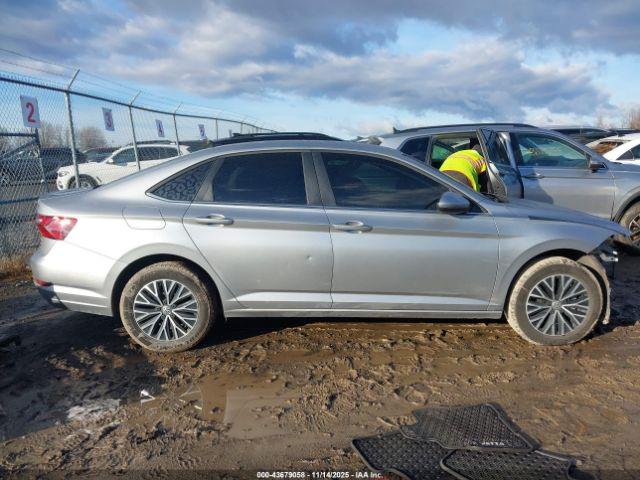 Volkswagen Jetta Image 10