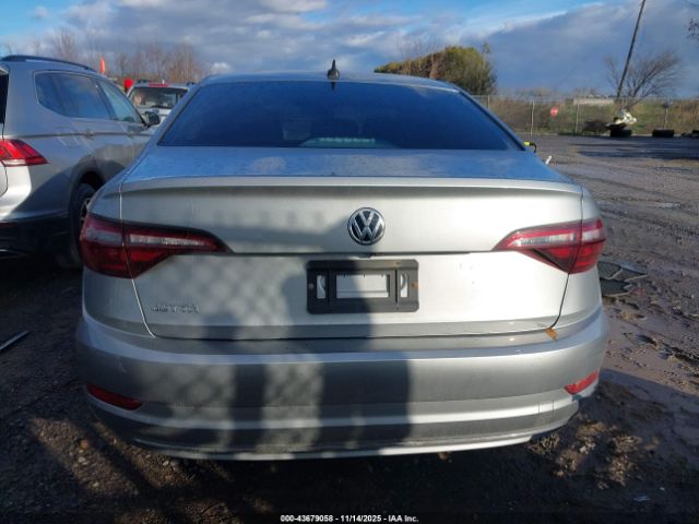 Volkswagen Jetta Image 16