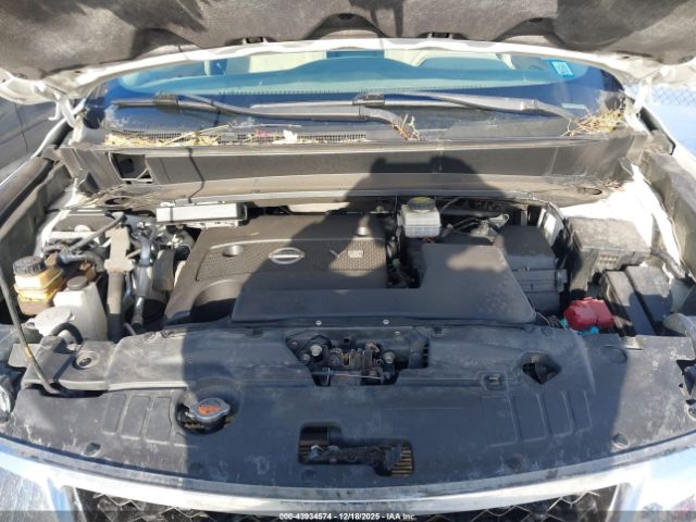 Nissan Pathfinder S Image 2