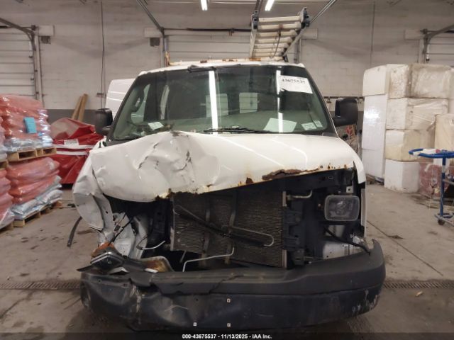 GMC Savana Work Van Image 5