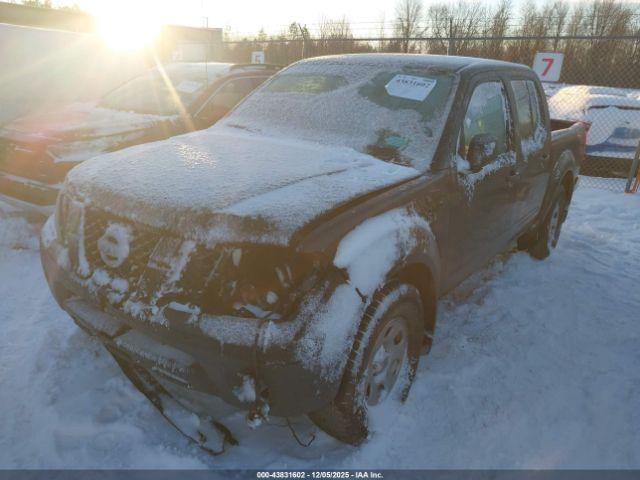 Nissan Frontier S Image 2