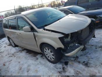  Salvage Chrysler Town & Country