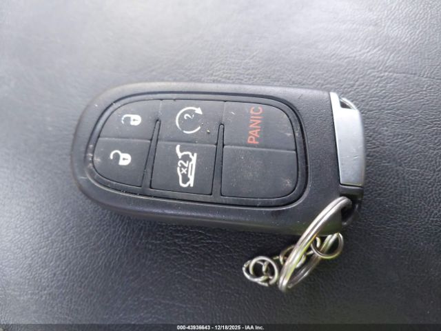 Jeep Cherokee Altitude Lux 4x4 Image 10