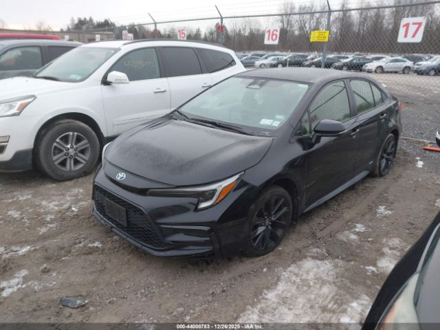 Toyota Corolla Hybrid Se Image 4