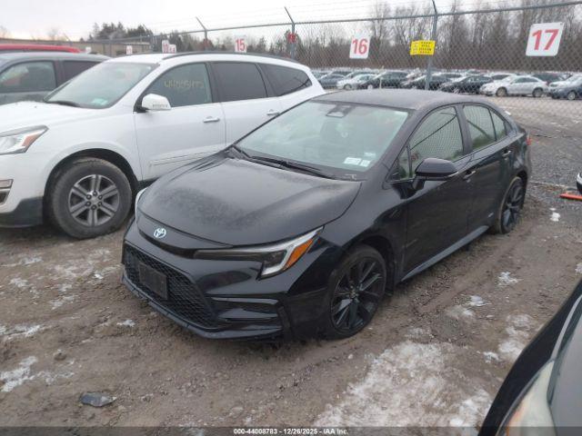 Toyota Corolla Hybrid Se Image 4