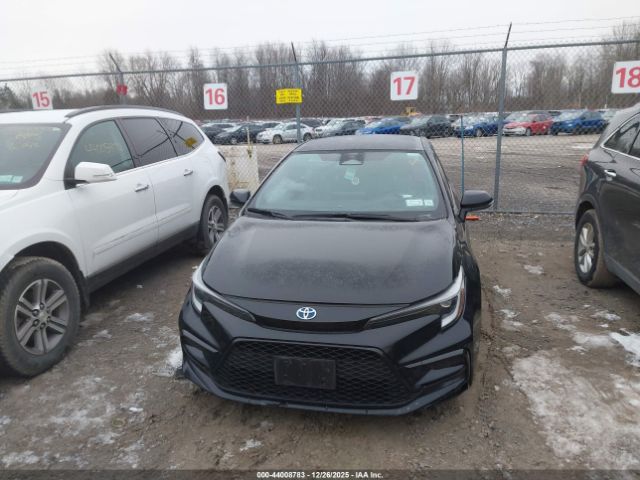 Toyota Corolla Hybrid Se Image 16