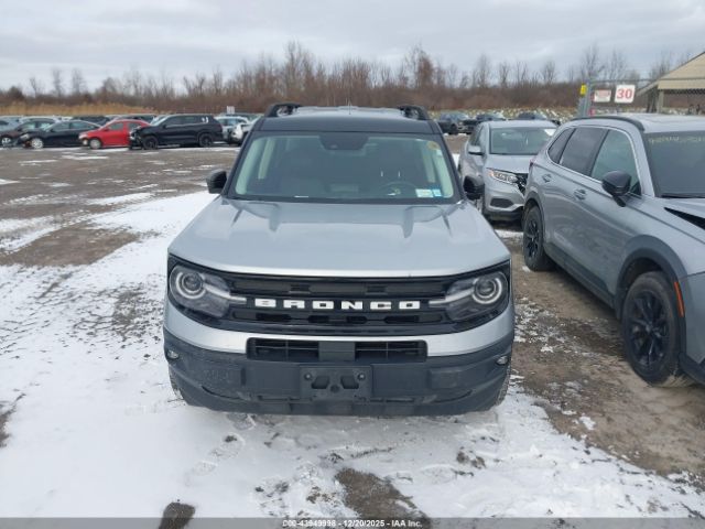 Ford Bronco Outer Banks Image 18