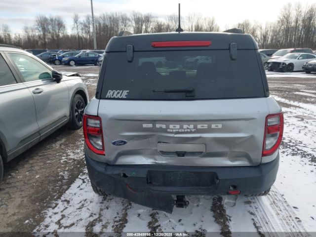 Ford Bronco Outer Banks Image 16
