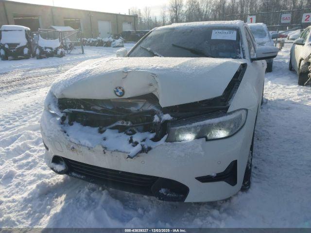 BMW 3 Series Xdrive Image 15