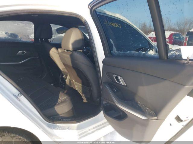 BMW 3 Series Xdrive Image 10