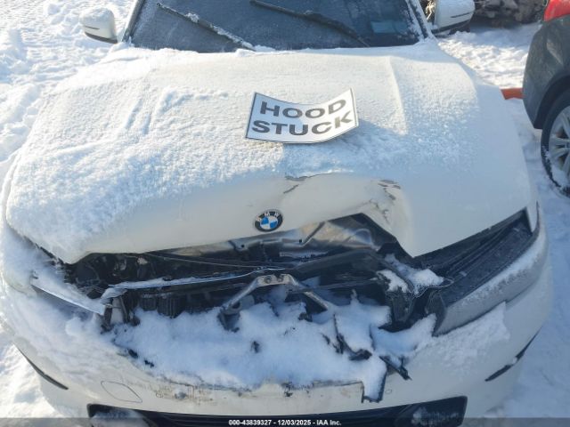 BMW 3 Series Xdrive Image 4