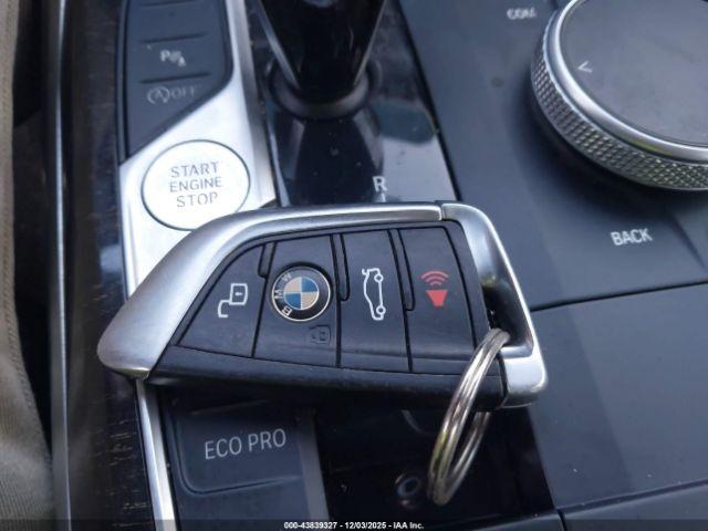 BMW 3 Series Xdrive Image 11