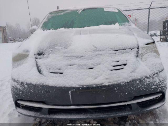 Chrysler Town & Country Touring-l Image 12