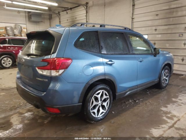Subaru Forester Premium Image 2