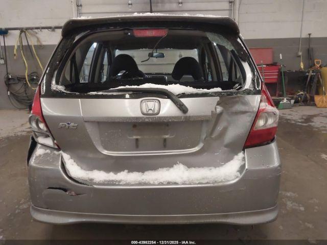 Honda Fit Sport Image 11