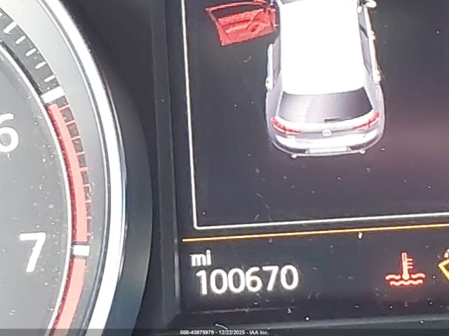 Volkswagen Golf Image 12