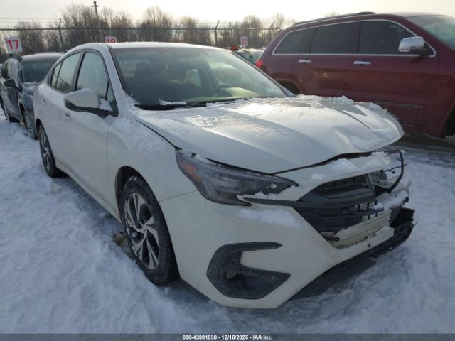 Subaru Legacy Premium Image 1