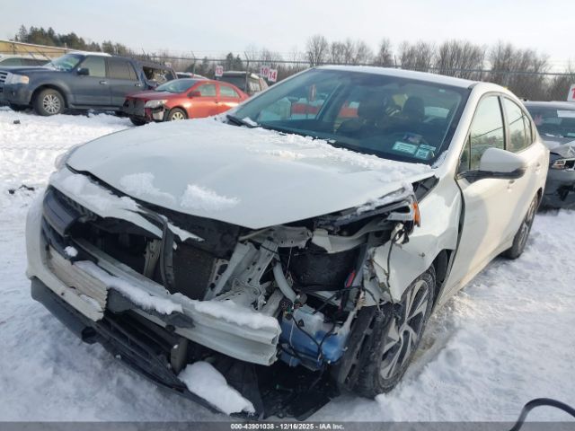 Subaru Legacy Premium Image 2