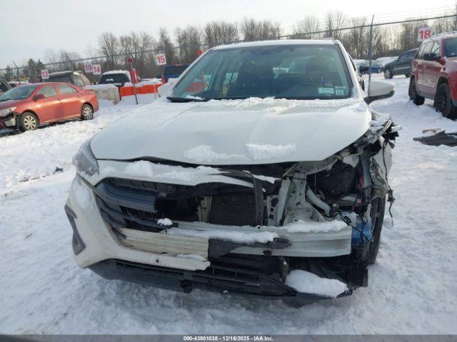 Subaru Legacy Premium Image 10