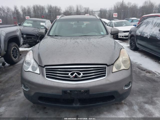 INFINITI Ex Journey Image 10