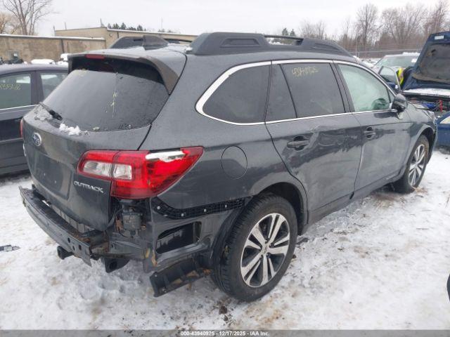 Subaru Outback 2.5i Limited Image 2