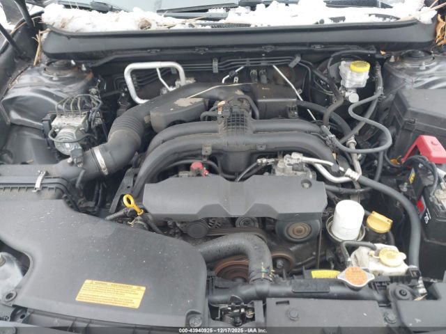 Subaru Outback 2.5i Limited Image 14