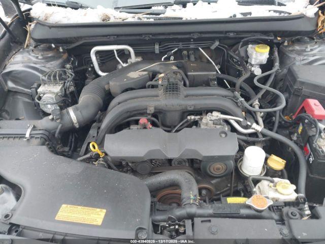 Subaru Outback 2.5i Limited Image 14