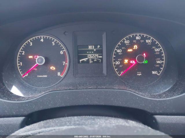 Volkswagen Jetta 2.5l Se Image 9