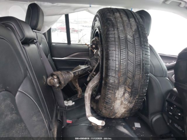 Jeep Grand Cherokee Image 7