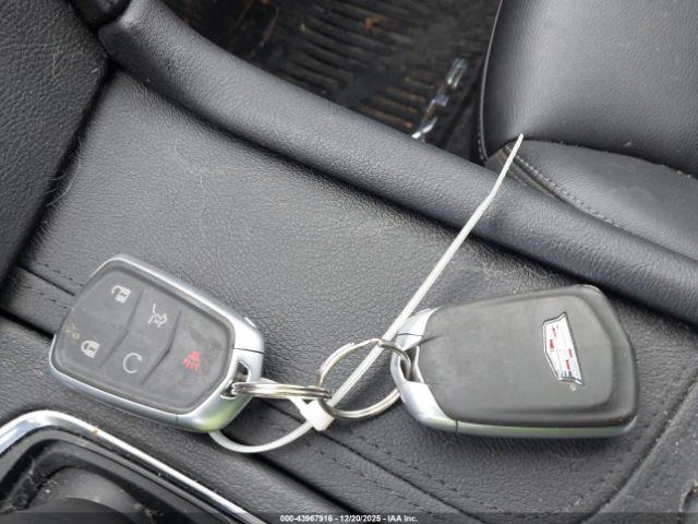 Cadillac XT5 Awd Luxury Image 8