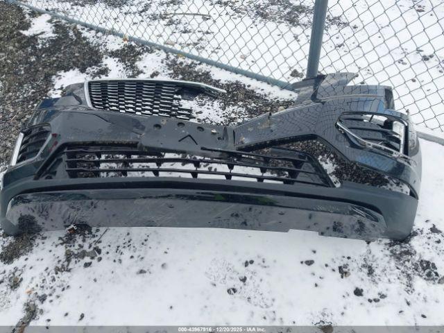 Cadillac XT5 Awd Luxury Image 5