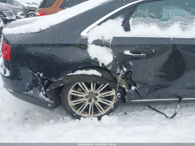 Audi A8 4.2 Image 11