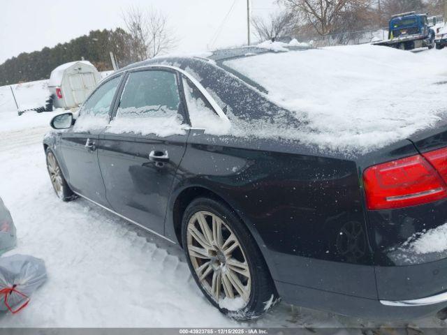 Audi A8 4.2 Image 16