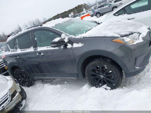 Toyota RAV4 Adventure Image 9