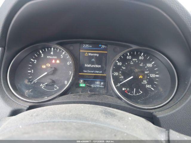 Nissan Rogue S Image 6