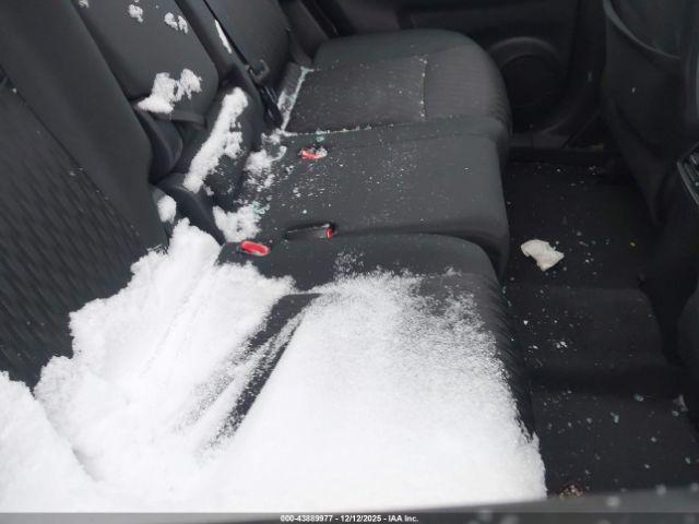 Nissan Rogue S Image 16