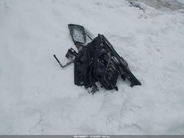 Nissan Rogue S Image 8