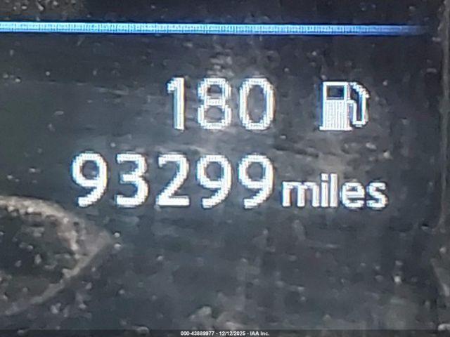 Nissan Rogue S Image 12