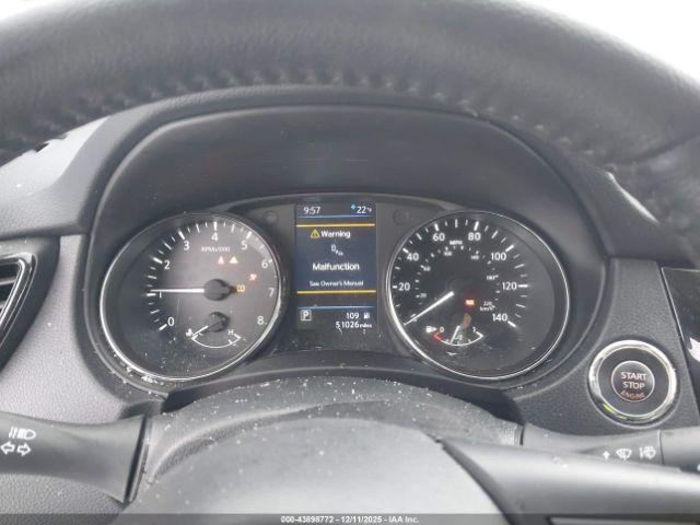 Nissan Rogue Sv Intelligent Awd Image 16