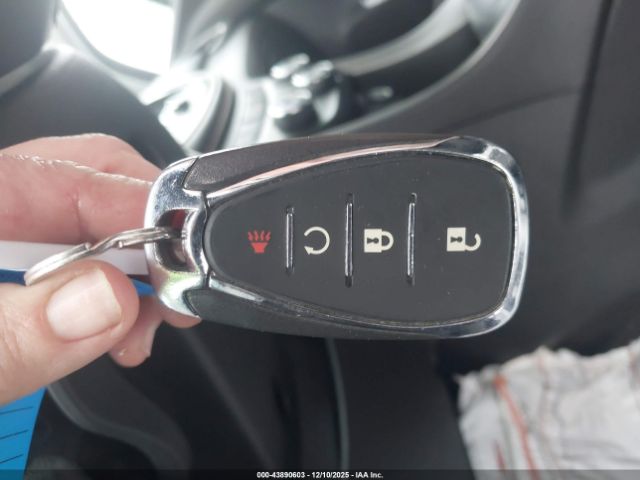 Chevrolet Trax Lt Image 2