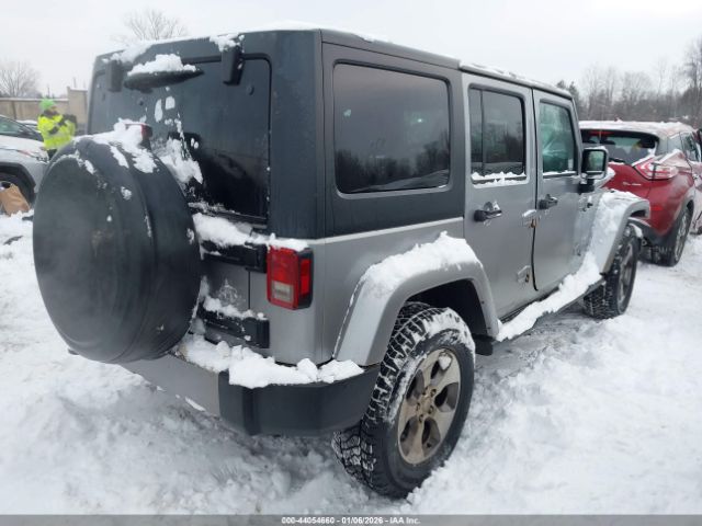 Jeep Wrangler Sahara 4x4 Image 2
