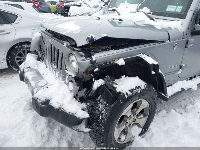 Jeep Wrangler Sahara 4x4 Image 12