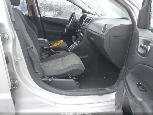 Dodge Caliber Sxt Image 11