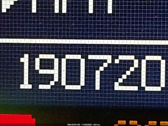 Chrysler Town & Country Touring-l Image 16