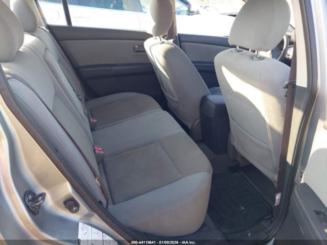 Nissan Sentra 2.0s Image 10