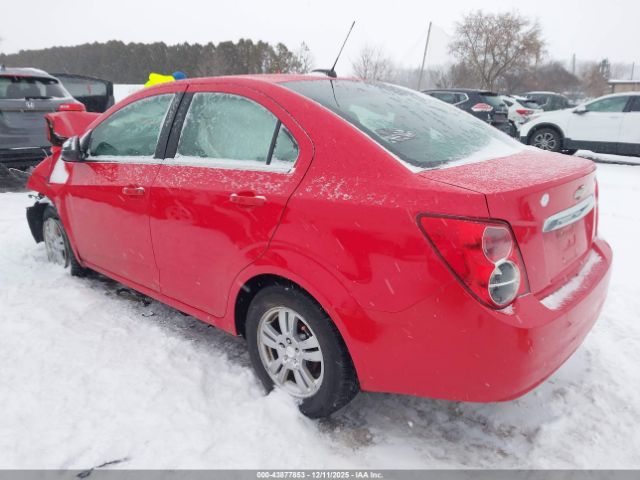 Chevrolet Sonic Lt Auto Image 14