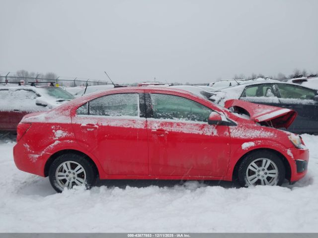 Chevrolet Sonic Lt Auto Image 13