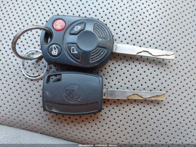 Ford Transit Xlt Image 16